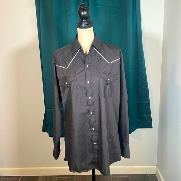 Ely Cattleman Other - Ely Cattleman Men's Contrasting Piped Yoke Western Shirt Sz M